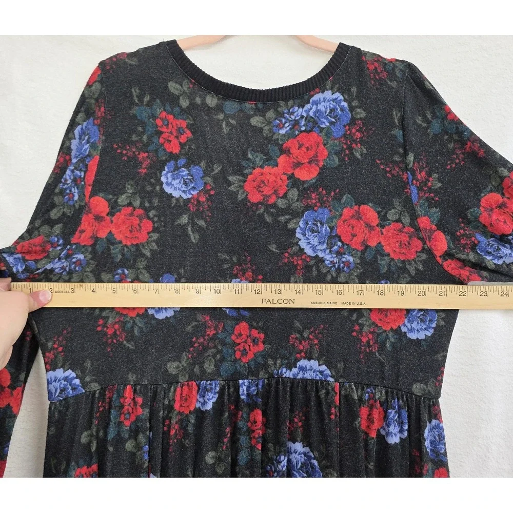 Torrid Dress Womens 2 Black Floral Red Blue Super Soft Plush Long Sleeve Pockets